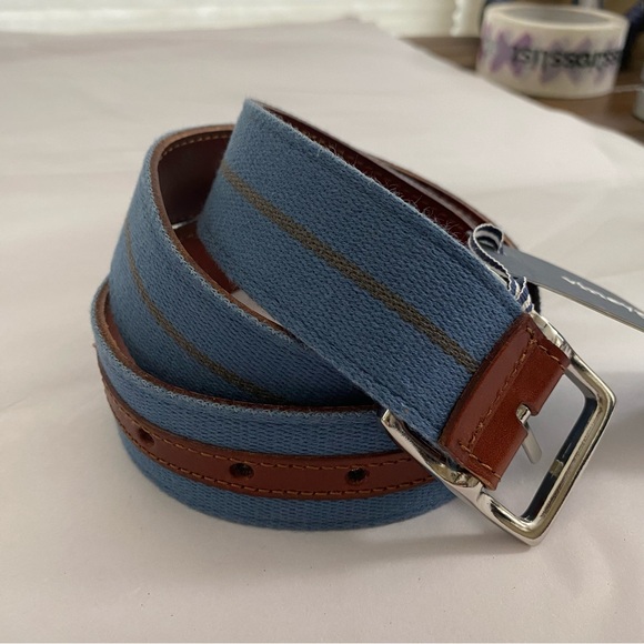 Men’s Vineyard Vines NWT Reversible Leather & Webbing Navy & Brown Stripe Belt - Picture 2 of 7